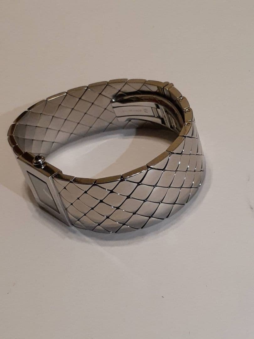 美品 シャネル H0009 マトラッセ シルバー レディース　腕時計　保証書付き