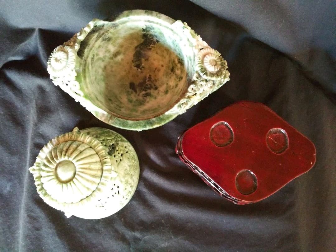 玉製花薫(香炉)　南陽翡翠(独山玉)製　中国工芸品　置物　NO.836