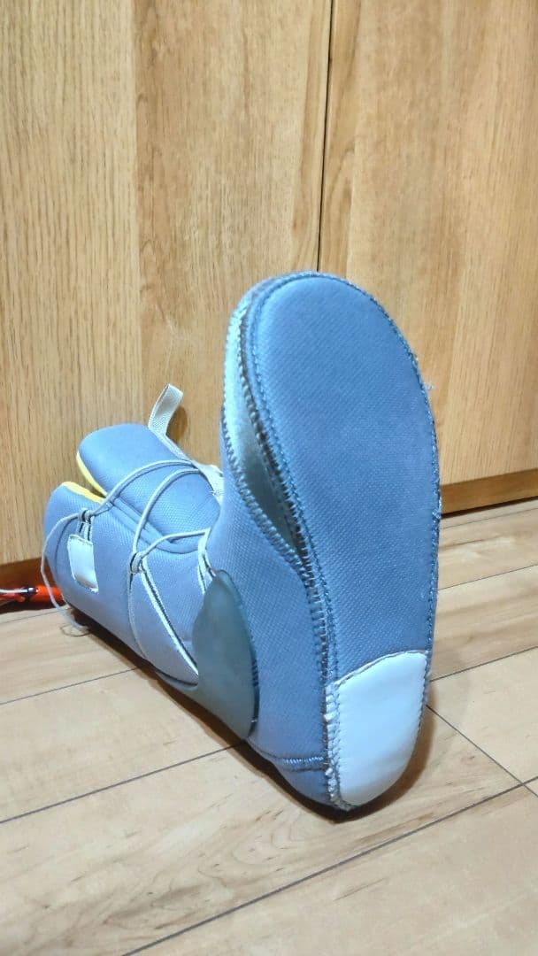 スノーボードブーツ グレー/イエロー