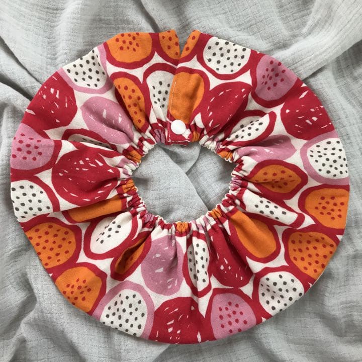 ★レッドドラゴンフルーツ×ミルクストライプ★ ハンドメイド　リバーシブル　スタイ