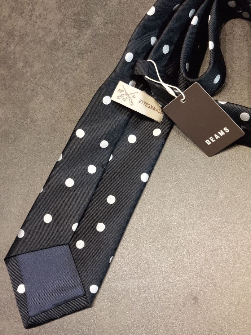 新品 ビームスF購入 FITZGERALD シルク ドット柄 ネクタイ