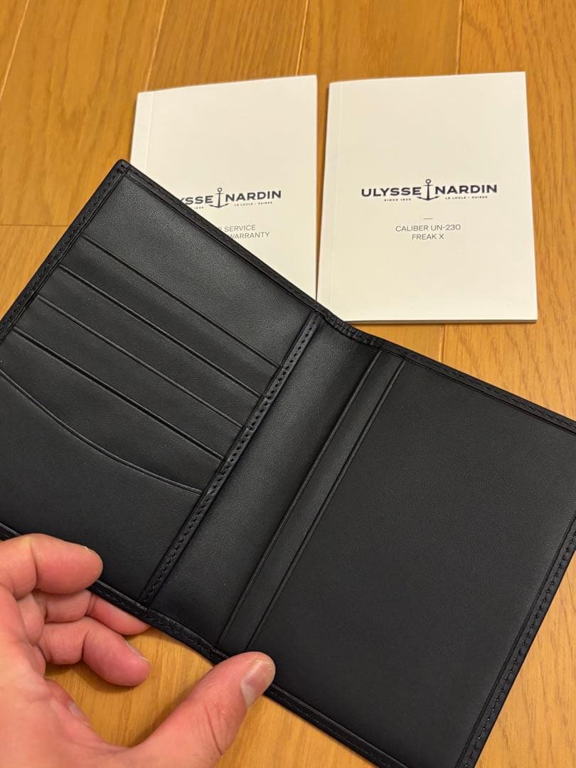 Ulysse Nardin ユリス・ナルダン　時計付属品　箱　冊子　カードケース