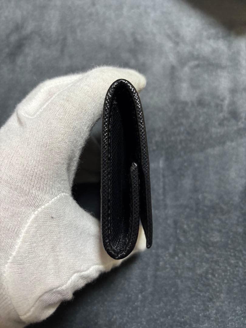 最終価格　PRADAプラダ/トライアングルロゴケース