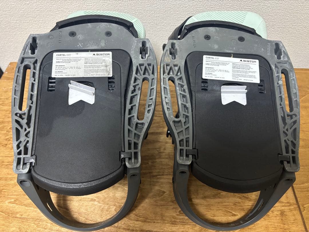 Burton Cartel est Mサイズ