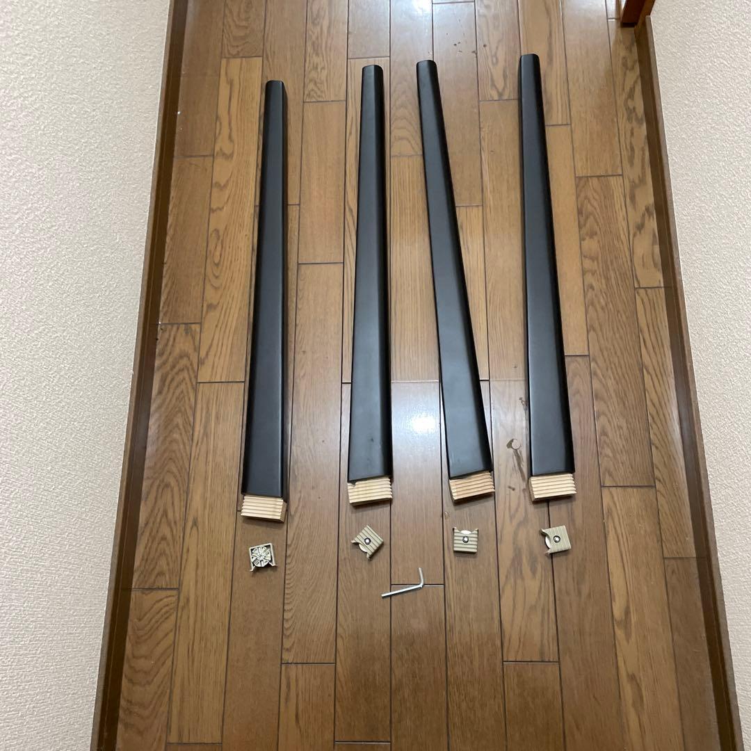 IKEA リーサボー　ダイニングテーブル