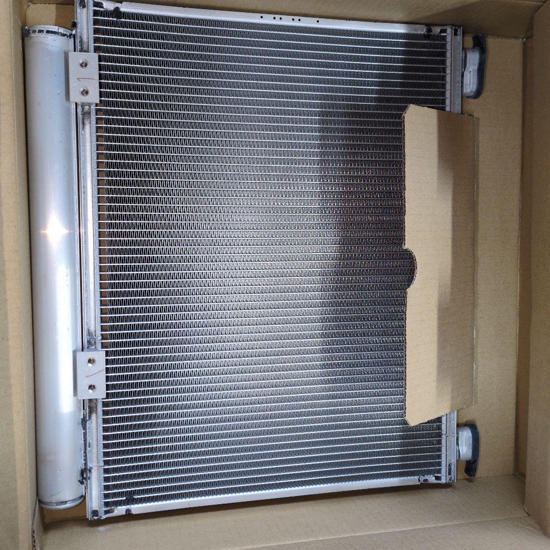 イスズ　NPR NNRエルフ エアコン　コンデンサー 　新品