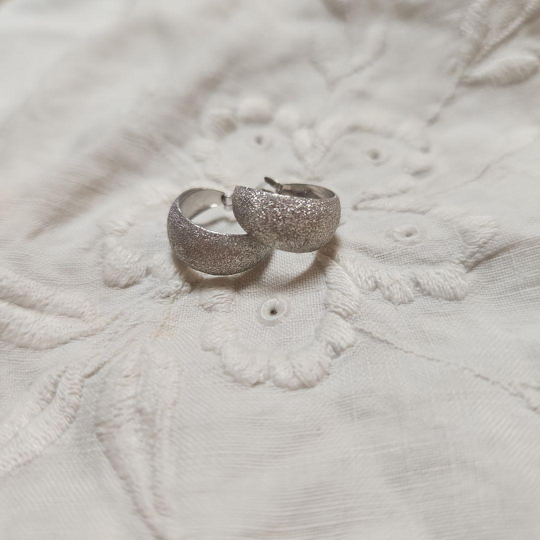 Lilas　三日月ダイヤポイントフープ　ピアス　k10　ホワイトゴールド　両耳