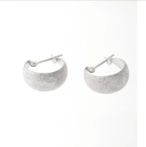 Lilas　三日月ダイヤポイントフープ　ピアス　k10　ホワイトゴールド　両耳