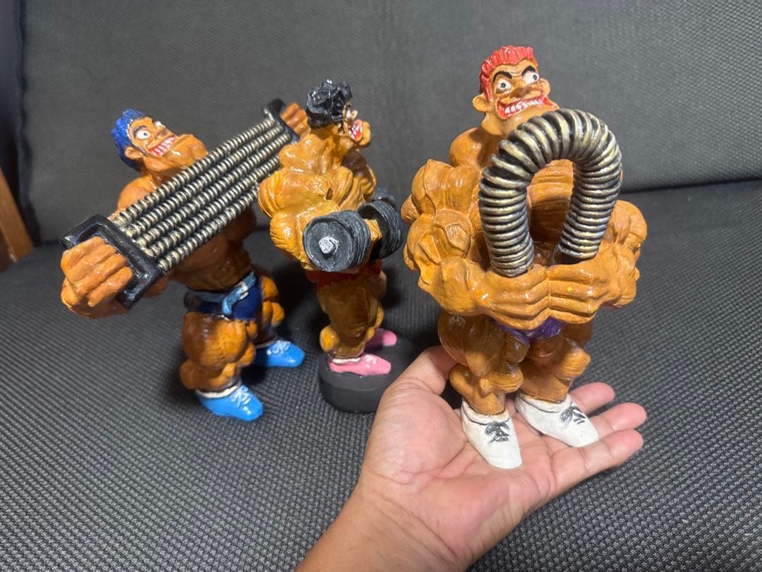 ボディービル　マッチョトリオ筋肉トレフィギュア3体セット　ゴールドジム