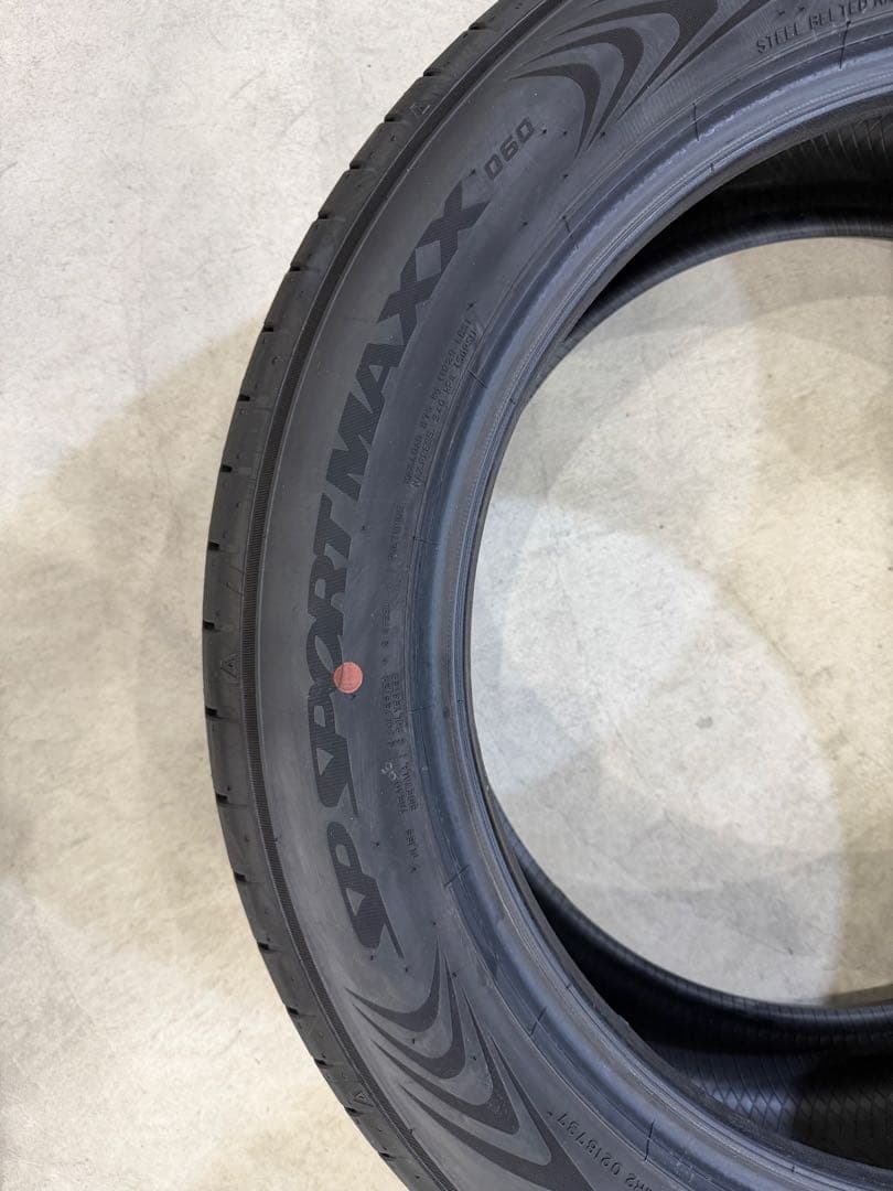 ダンロップ　225/55R19　ヴェルファイア 40系