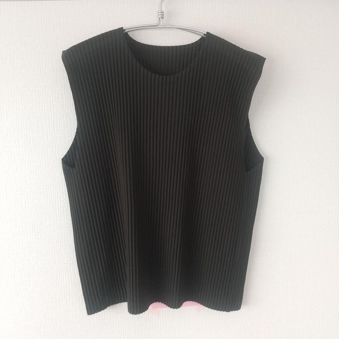 HOMMEPLISSE ISSEY MIYAKE プリーツベスト ノースリーブ