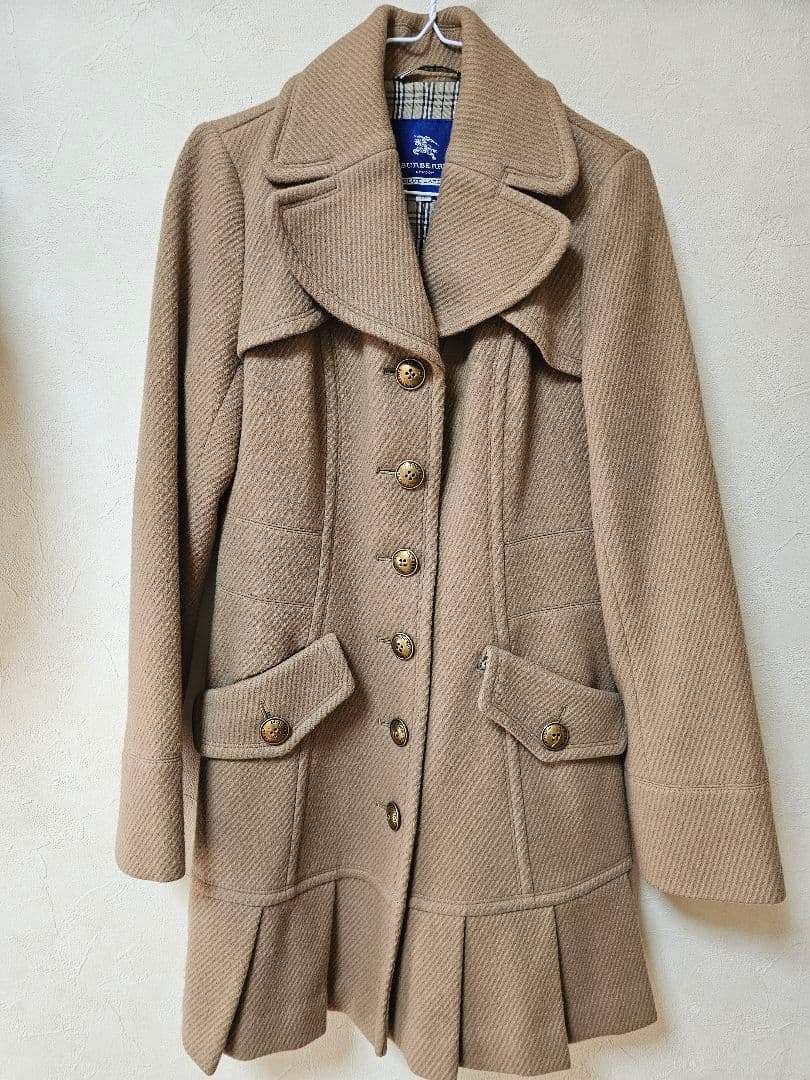 バーバリーブルーレーベル　ノバチェック　金ボタン　裾フリルコート