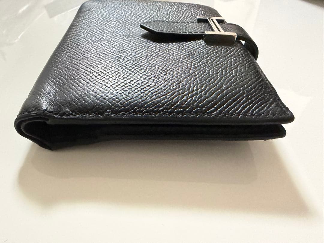 HERMES 二つ折り財布 黒 レザー