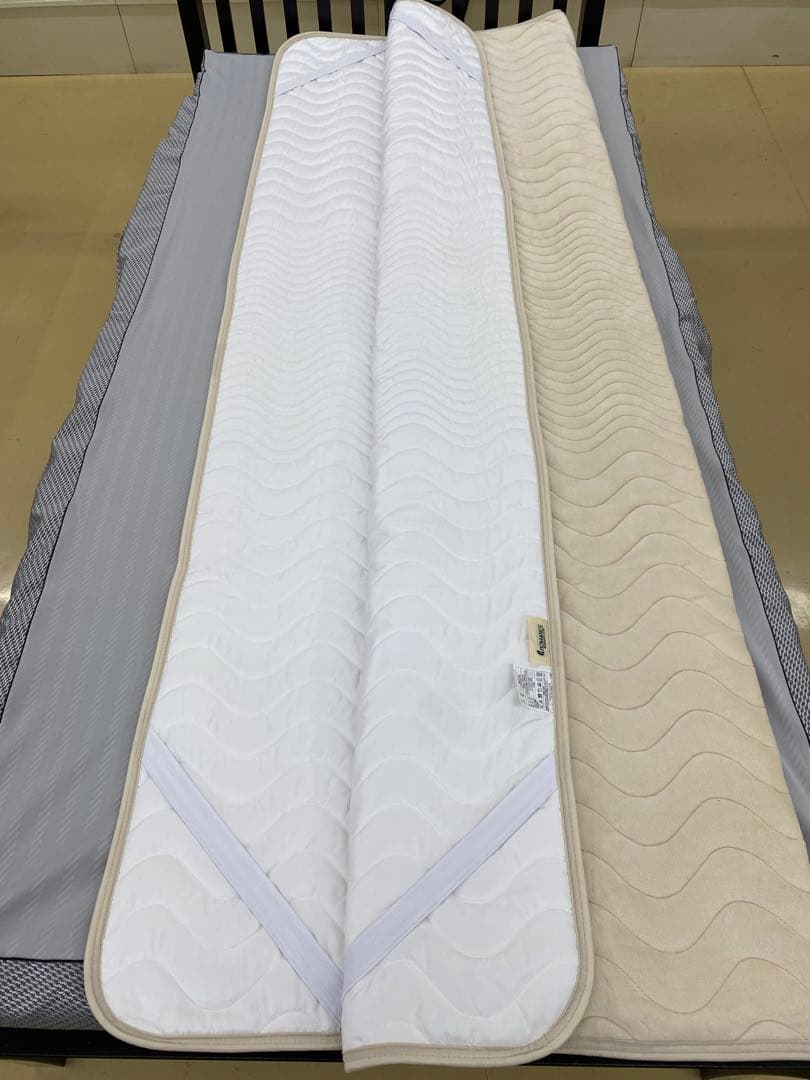 ダブルサイズ・ロマンス綿１００%敷きパッド・遠赤外線混わた使用・日本製・洗濯OK