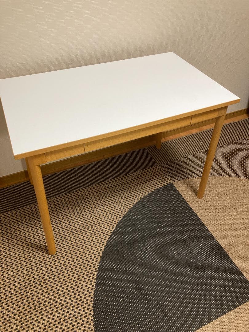 IDEE STILT TABLE 1000 White イデースティルトテーブル