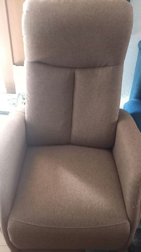 送料込　ニトリ　 電動リクライニングチェア　コンフェBR(１人掛け用) 中古美品