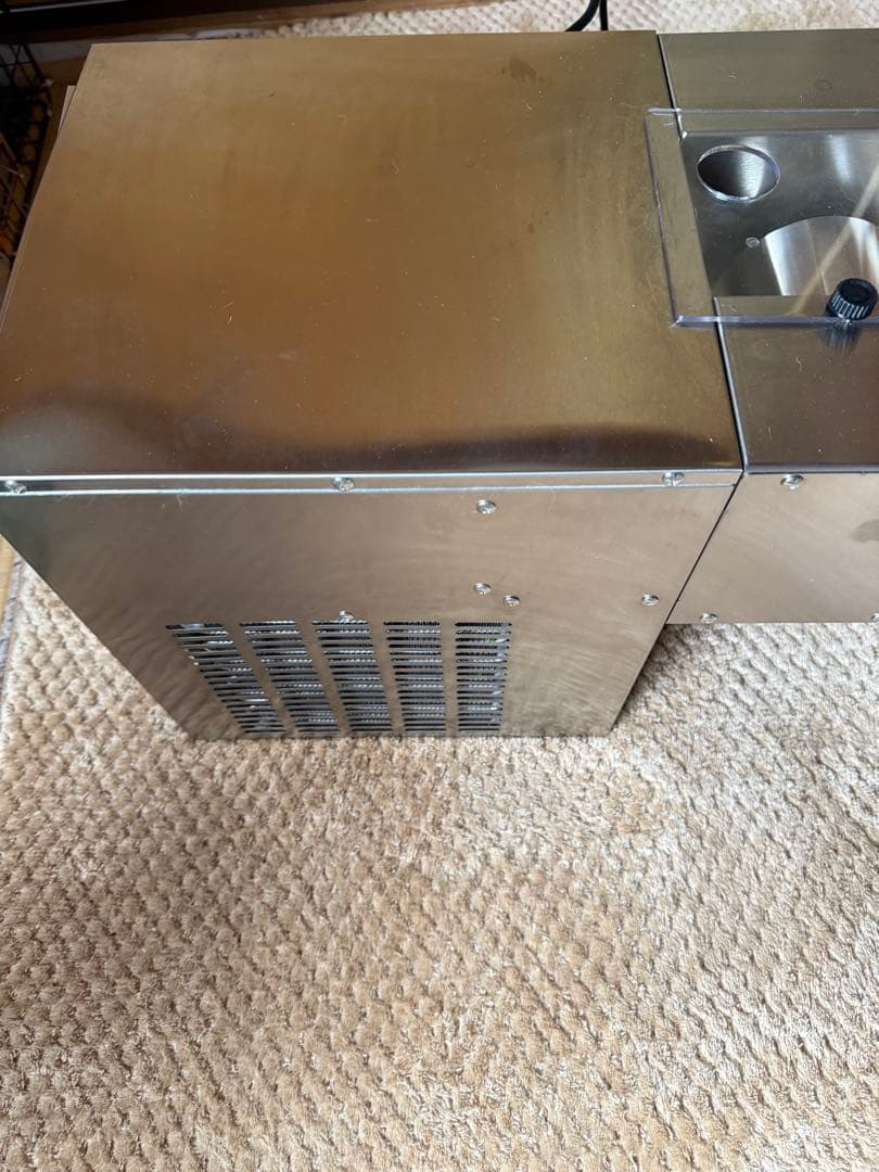 スノーフレークアイスマシン小型業務用糸ピスン！カキ氷機！値下げします！日曜日まで