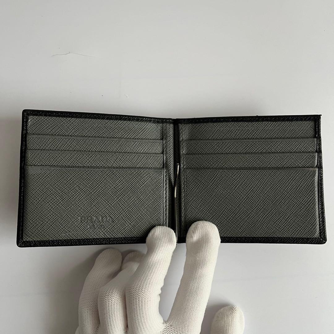 ✨極美品✨　PRADA マネークリップ　サフィアーノ　レザー　黒　ICタグ