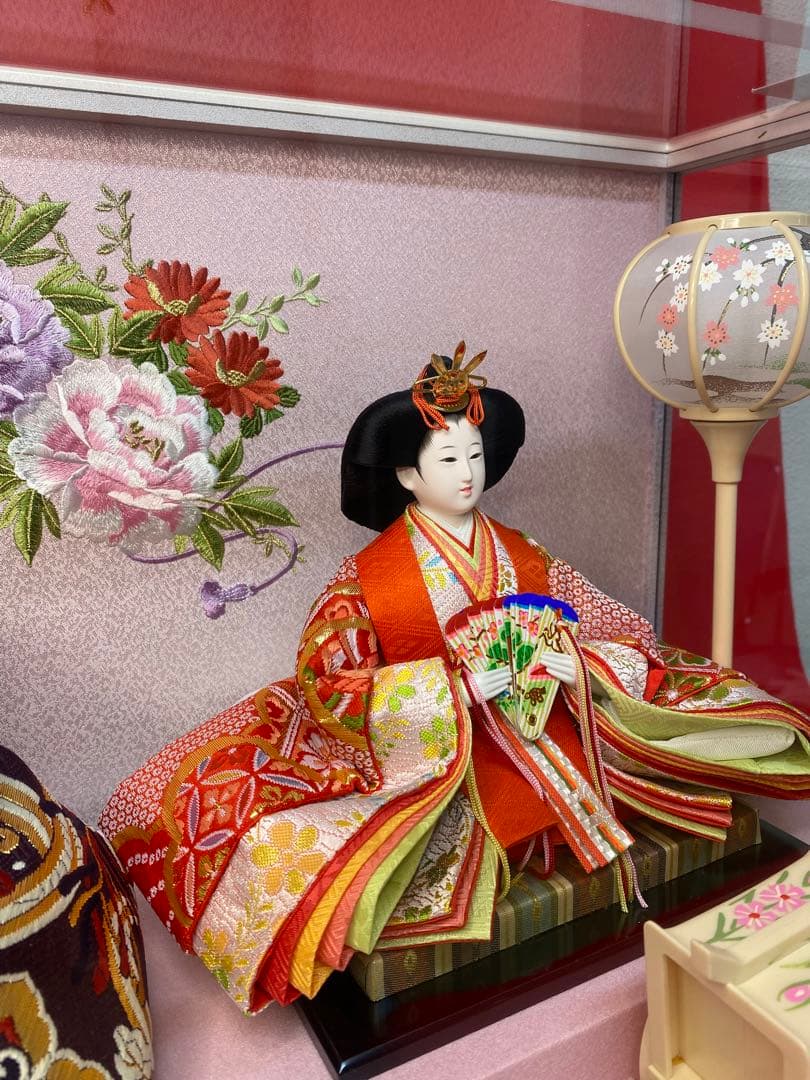 東京久月　雛人形オルゴール付き親王飾り・間口約６１×奥行約３４×高さ約３８㎝