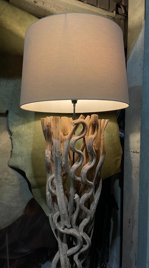 ◉KARE Design◉ Scultra　スカルトラ　流木 フロアランプ