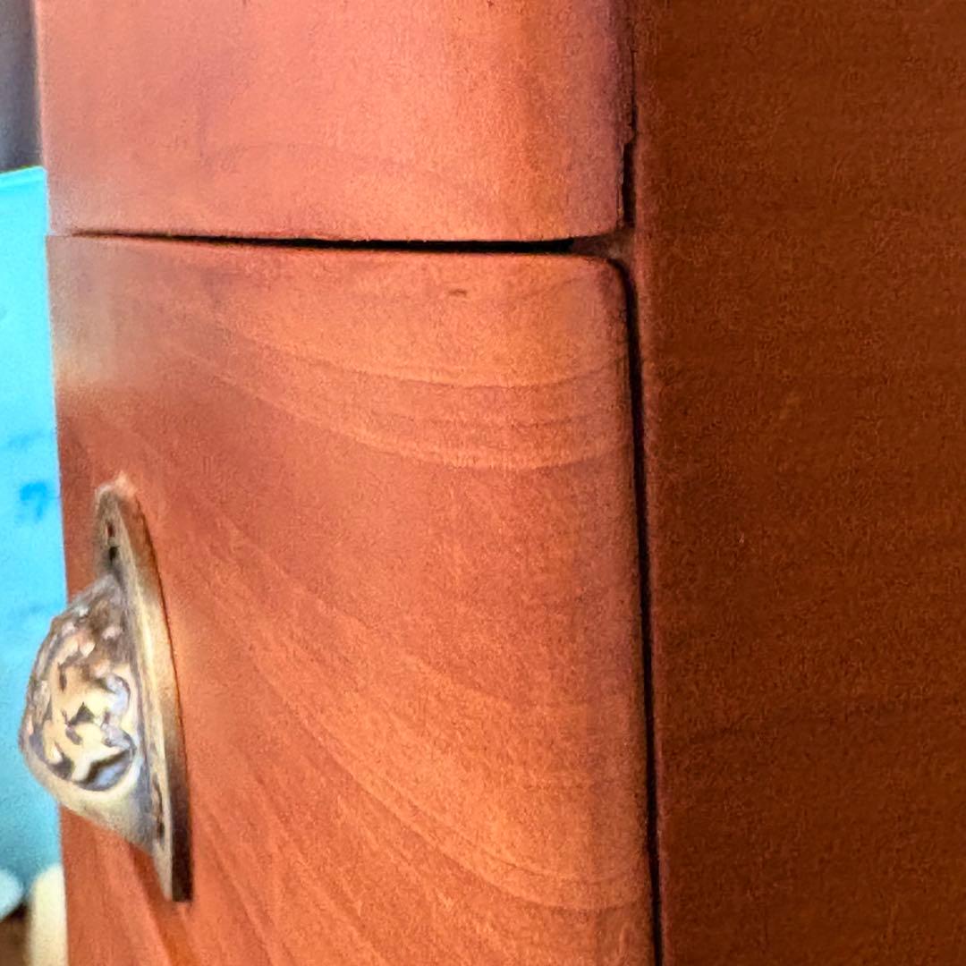 無垢材 × 真鍮 取っ手 ／丁寧な暮らしのための 木製 収納 チェスト