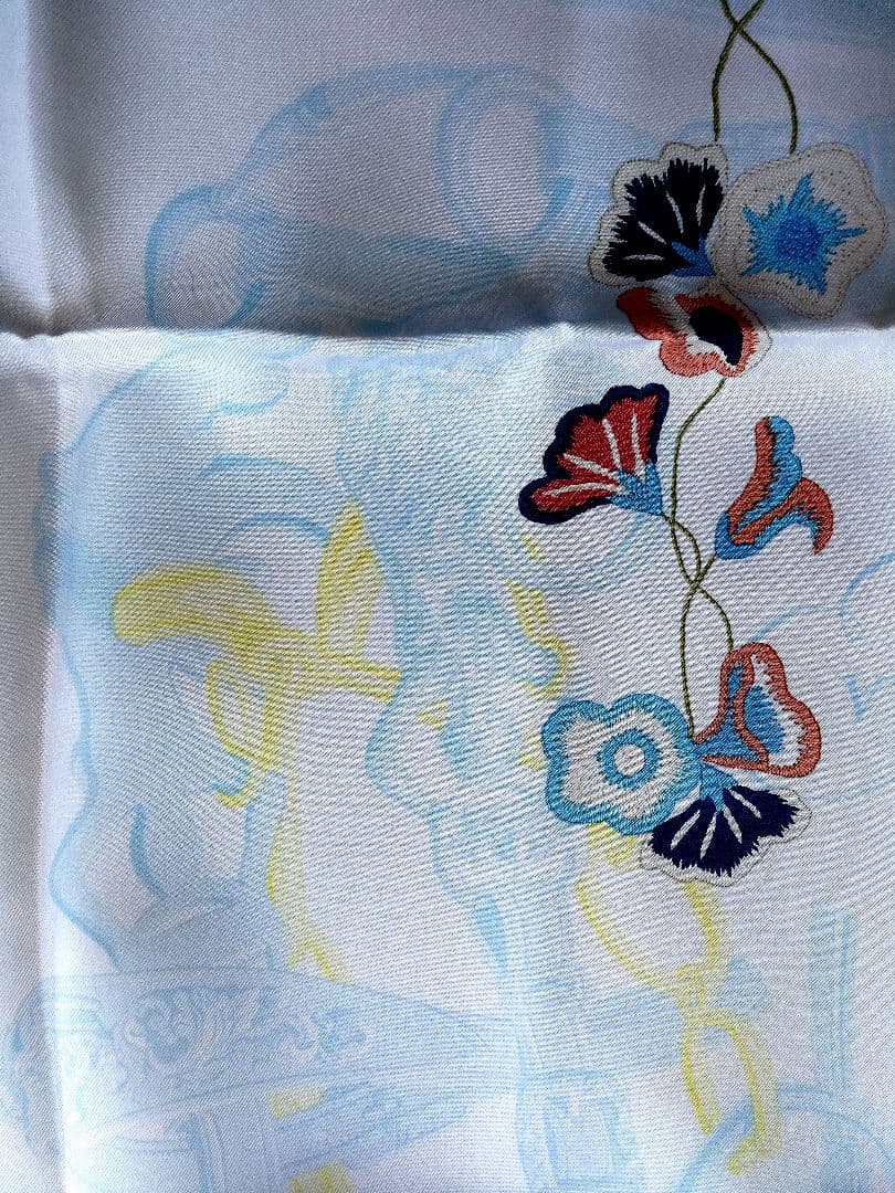 エルメス　HERMES　スカーフ　カレ90　ブリッド　フルリ