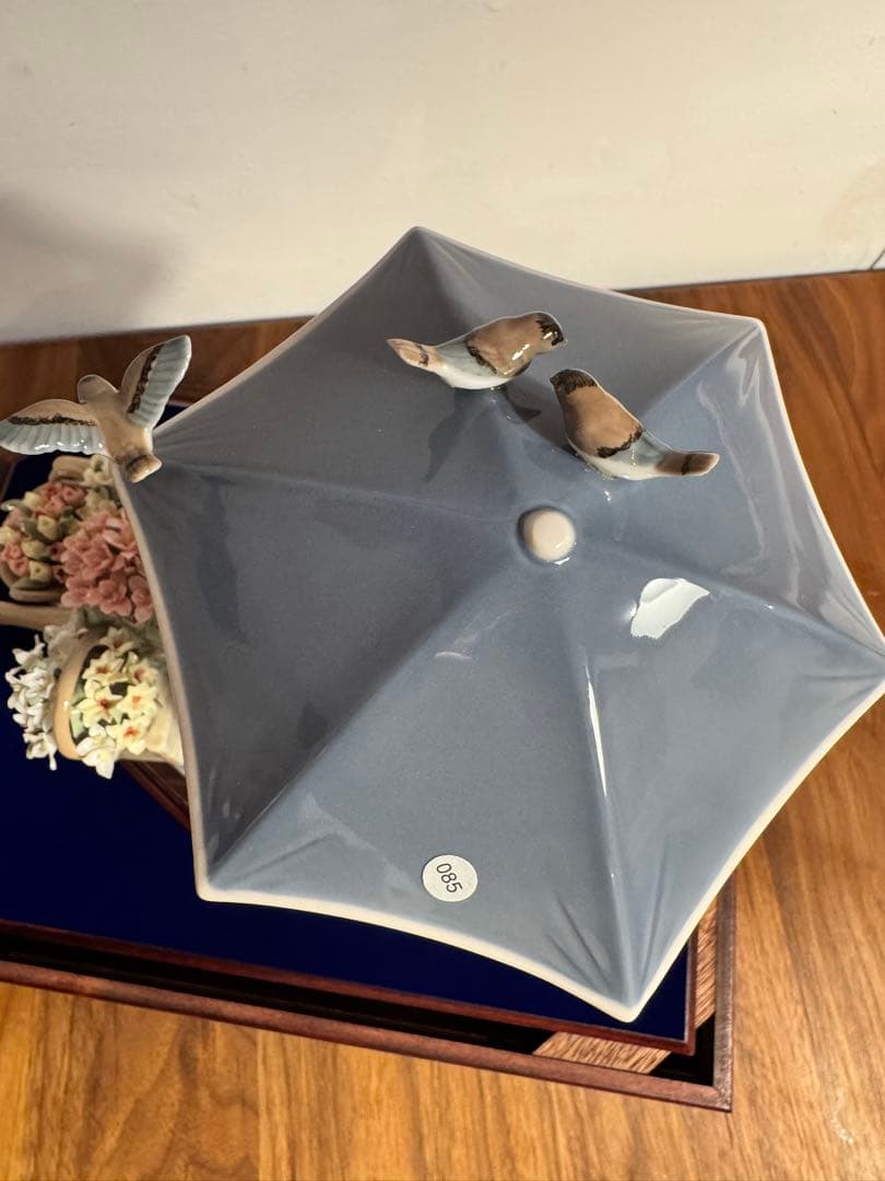 【66万円　新品同様】リヤドロ　LLADRO 公園通りの花屋さん　台座、ケース付