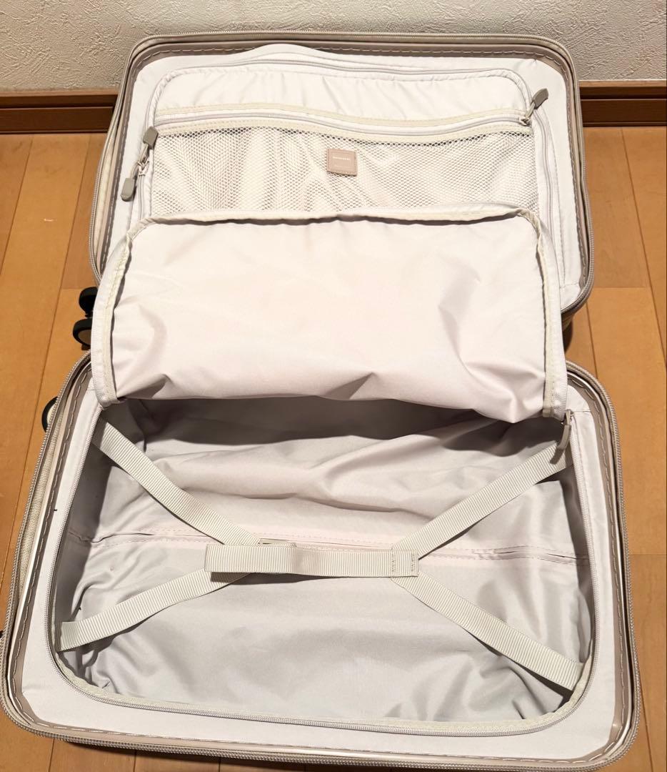 イノベータ　Innovator スーツケース　キャリーケース　カフェラテ　38L