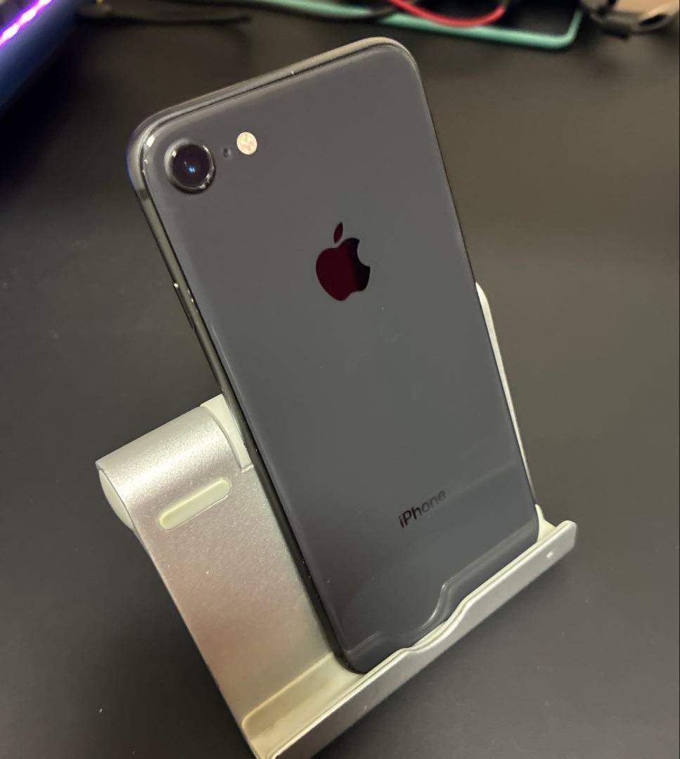 【美品】Apple iPhone8 256GB ブラック