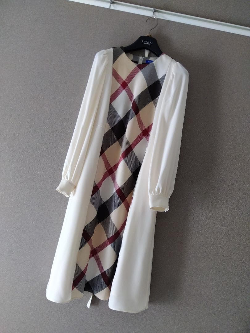 【専用です！】クレストブリッジ　スムージーサテンパーシャルチェックドレス