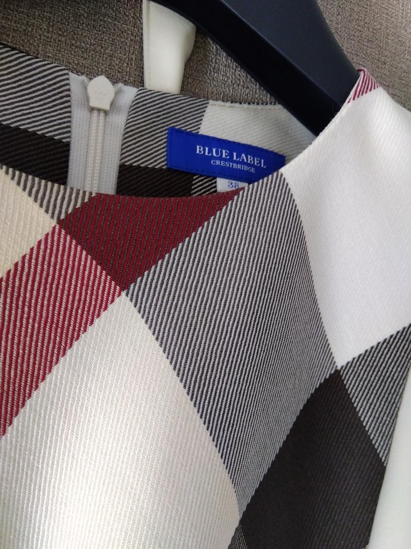 【専用です！】クレストブリッジ　スムージーサテンパーシャルチェックドレス