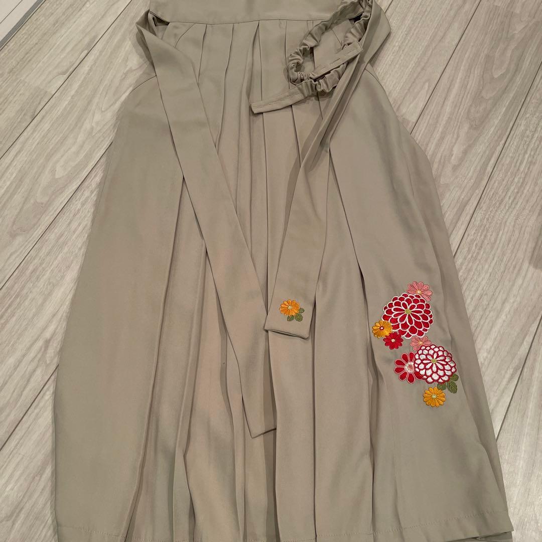 【紫色手毬猫×象牙袴[C5]】卒業式 袴 ちりめん風着物と刺繍入り袴160cm