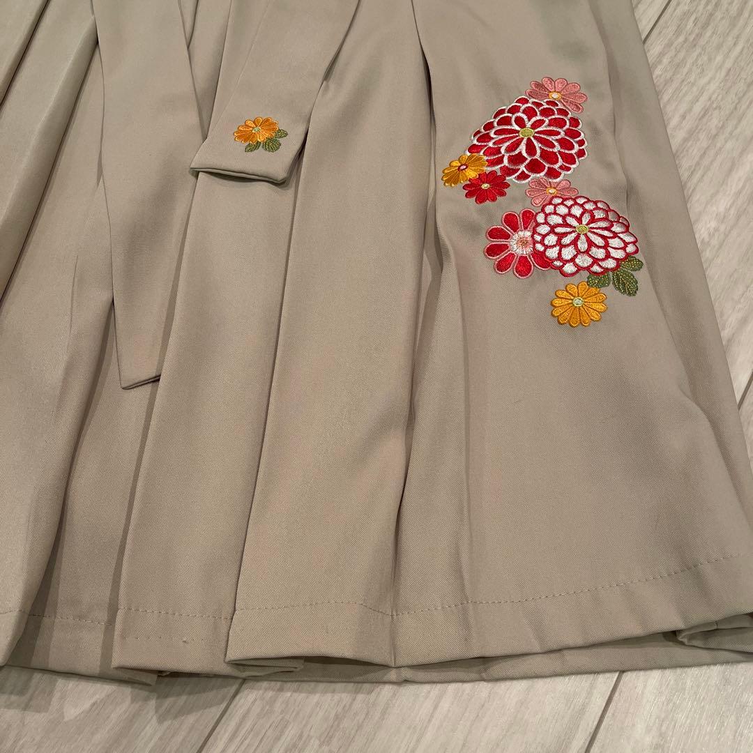 【紫色手毬猫×象牙袴[C5]】卒業式 袴 ちりめん風着物と刺繍入り袴160cm