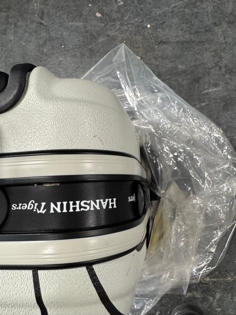 ②阪神タイガース　 キャリーケース 中型