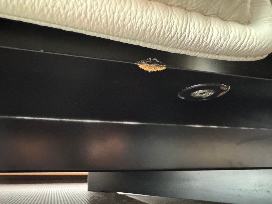 美品 カッシーナ　ヴェランダ　3人掛けソファ白総本革仕様　定価180万円以上