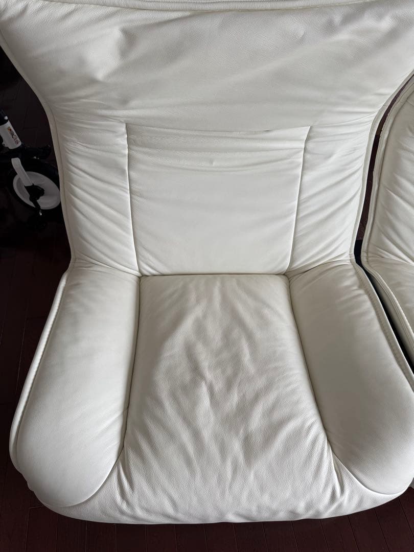 美品 カッシーナ　ヴェランダ　3人掛けソファ白総本革仕様　定価180万円以上