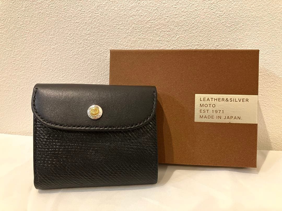 MOTO 財布 二つ折り財布 ウォレット　ロシアンカーフ　モト　本革