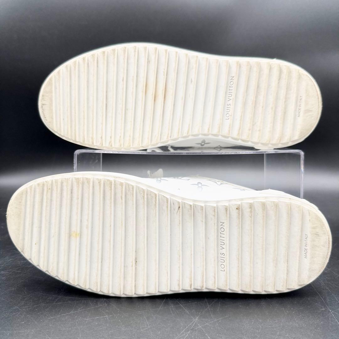 美品✨ ルイヴィトン タイムアウトライン モノグラム エンボス 24cm相当