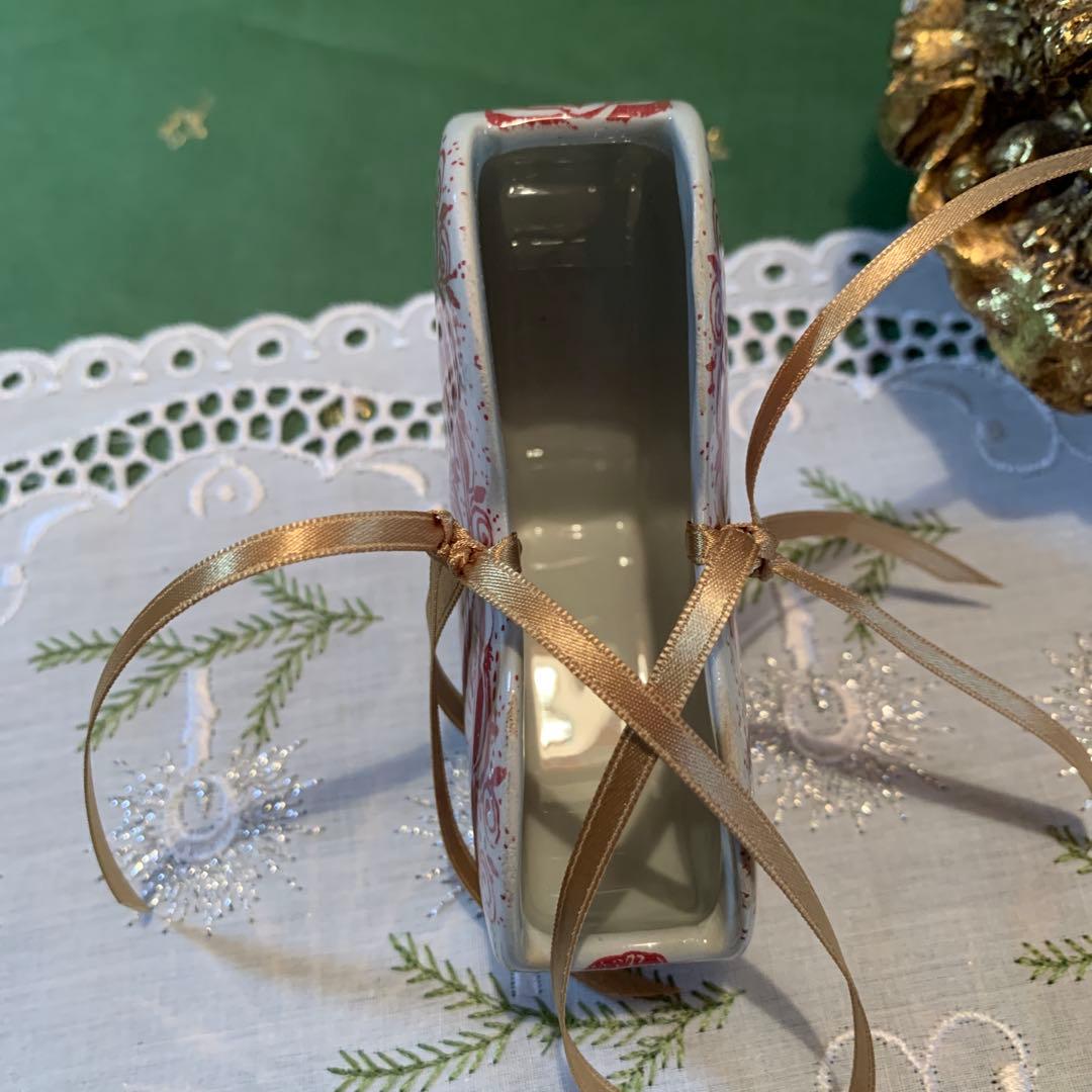 ビヨンヴィンブラッド　赤色のニモール窯のビンテージ天使のオーナメント！可愛い！