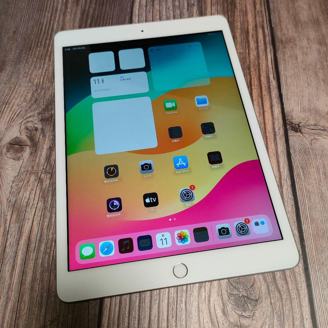 iPad 第8世代 32GB シルバー SIMフリー 美品