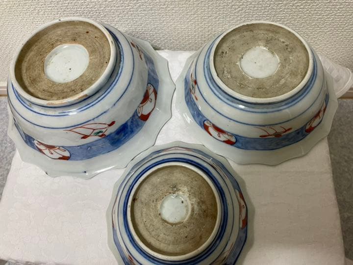 古伊万里？色絵組鉢 金彩