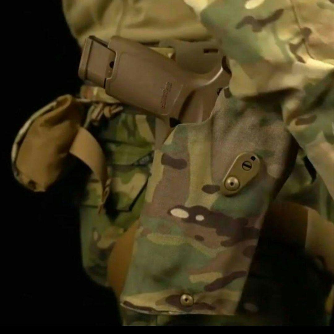 サファリランド　レプリカ　ホルスター　マルチカム　右用　P320