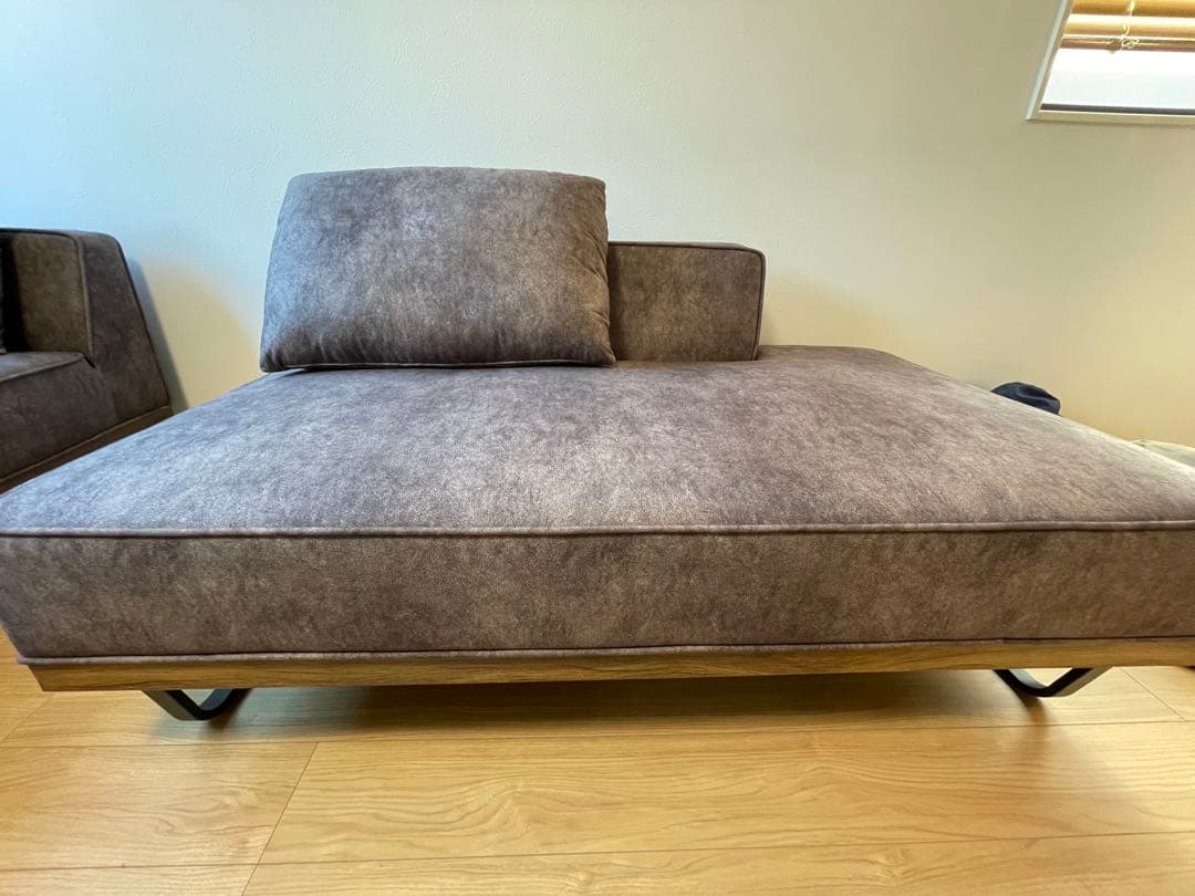 【新品未使用】ブラウンファブリックローソファ 2人掛け