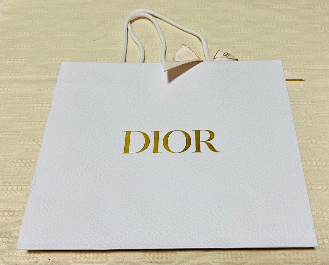 ヘアブラシ、ヘアミスト&扇子と香水セット、ショッパー付き