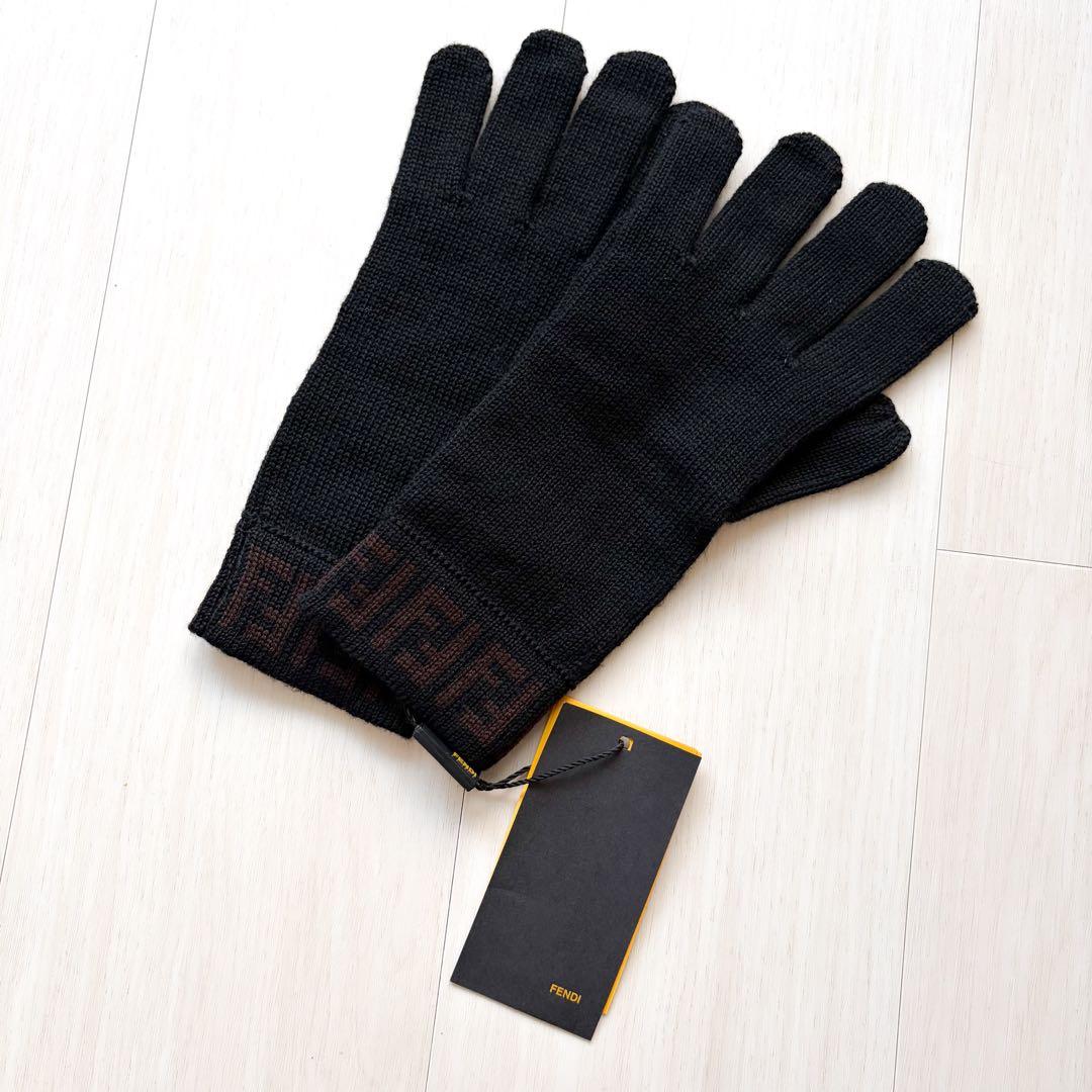 【新品】FENDI フェンディ ズッカ柄 ニット 手袋 黒