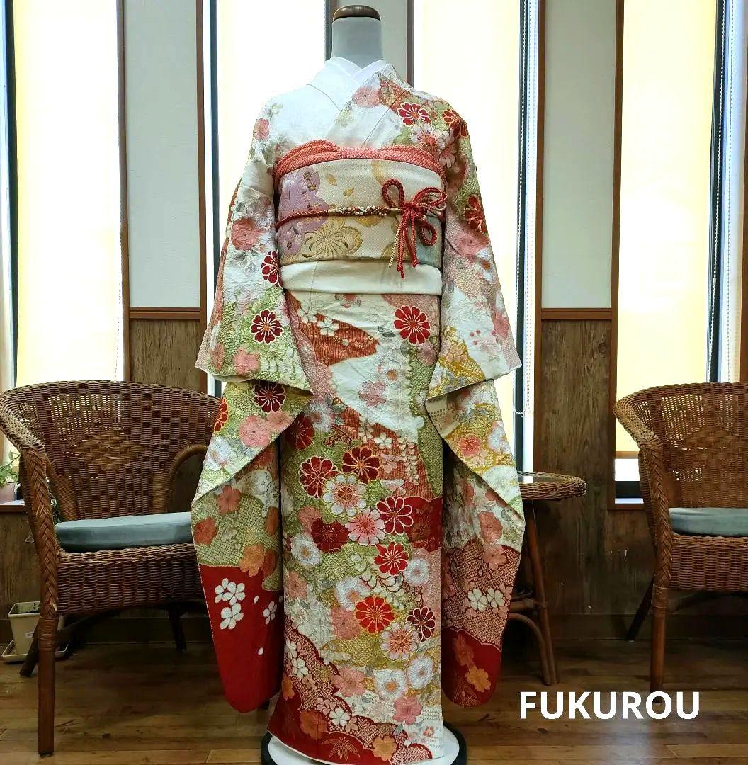 【お手続き中】絞り　疋田絞り　本振袖　古典柄　白系