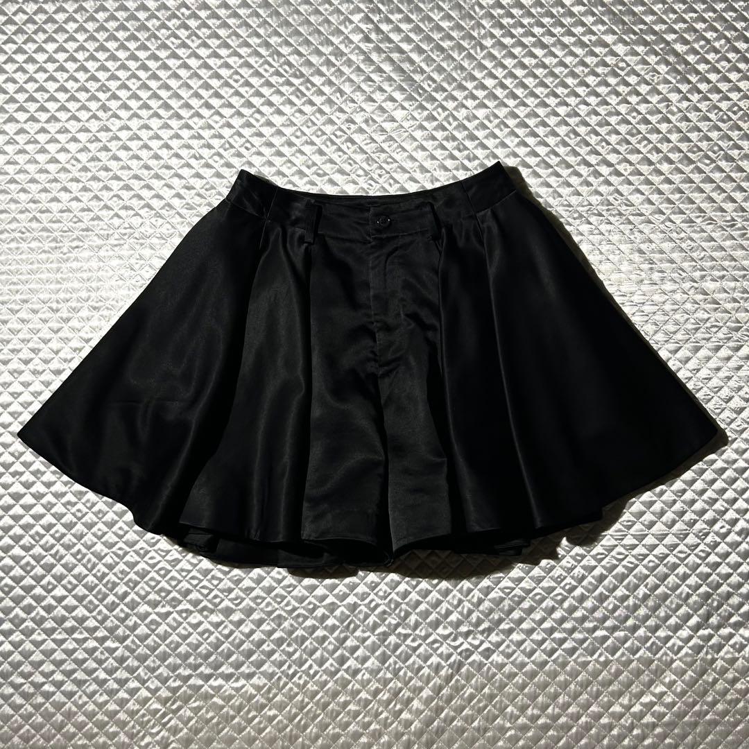 AD2022 23SS エステルサテンフレアキュロットスカート ショーツ 黒