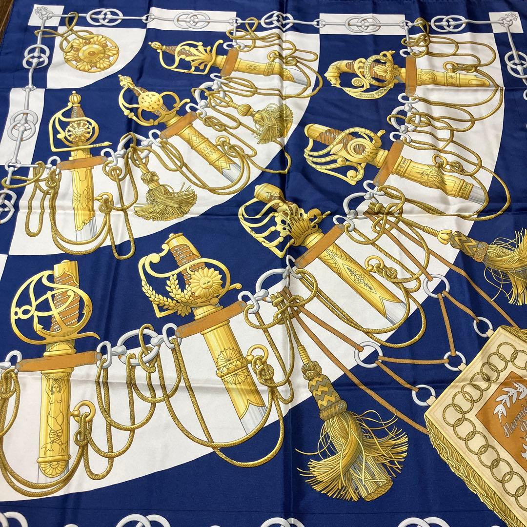 エルメス　カレ90「クリケティス」（Cliquetis）　スカーフ