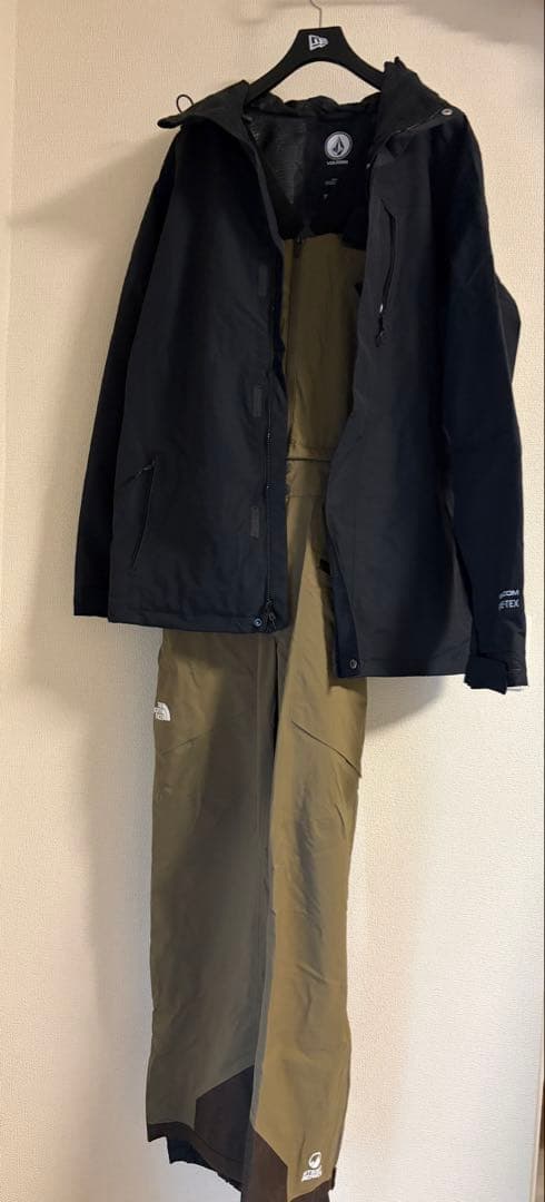 スノーボードウェア上下セット/VOLCOM/THE NORTHFACE Lサイズ