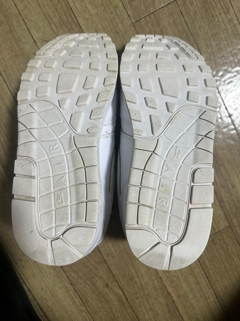 Nike Air Max 1 Supreme ホワイト